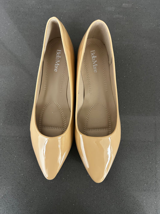 Women's Trotter Shoes Beige Glossy